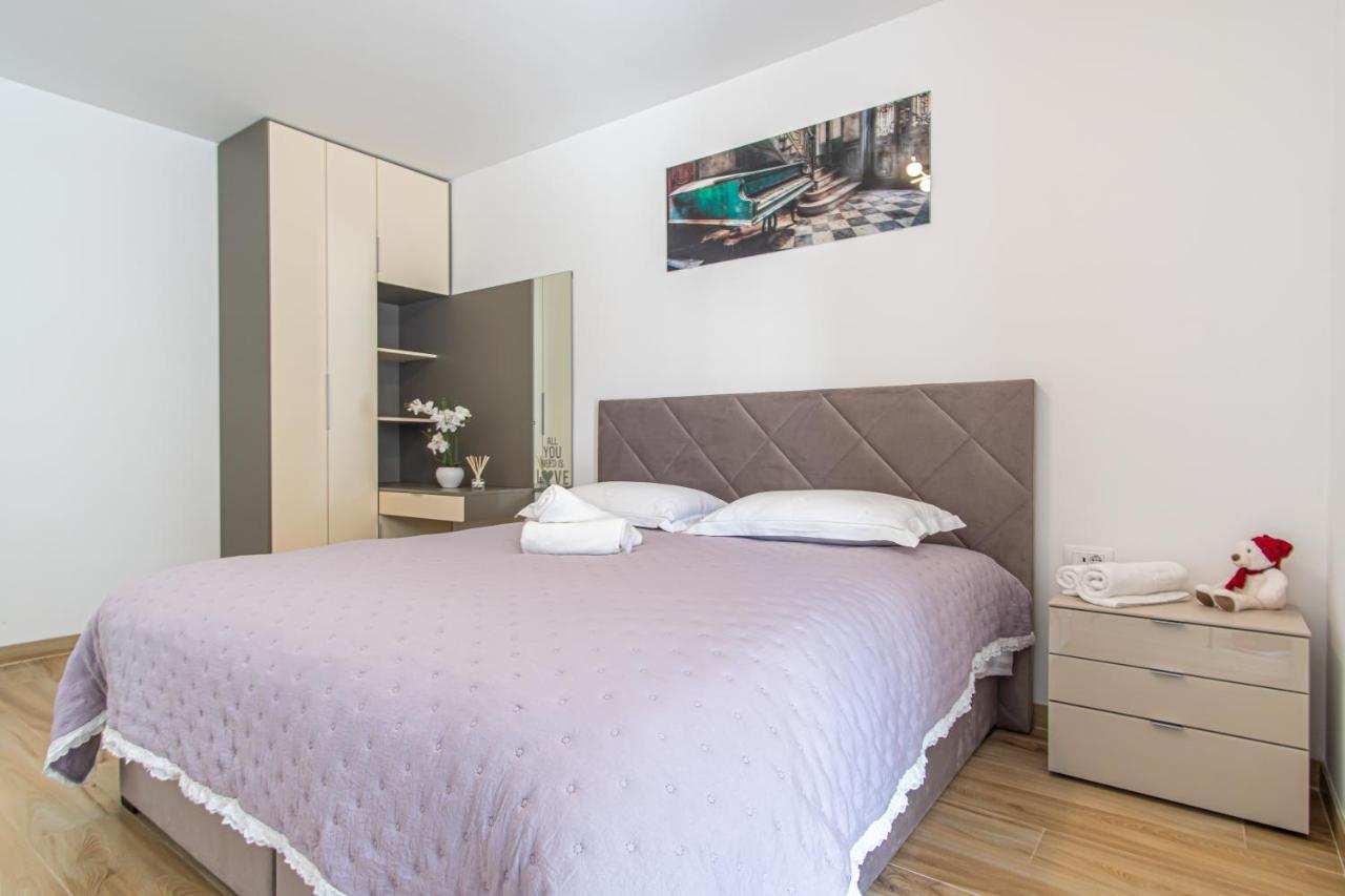 Ledeno More Luxury Apartments سبليت المظهر الخارجي الصورة