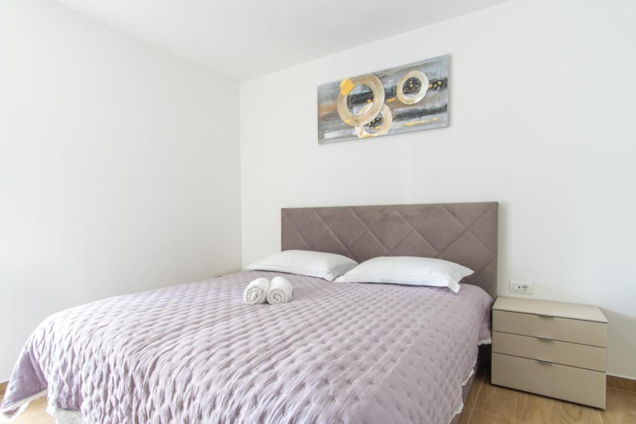Ledeno More Luxury Apartments سبليت المظهر الخارجي الصورة