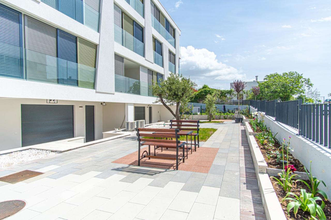 Ledeno More Luxury Apartments سبليت المظهر الخارجي الصورة