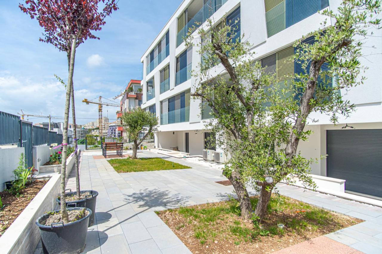 Ledeno More Luxury Apartments سبليت المظهر الخارجي الصورة