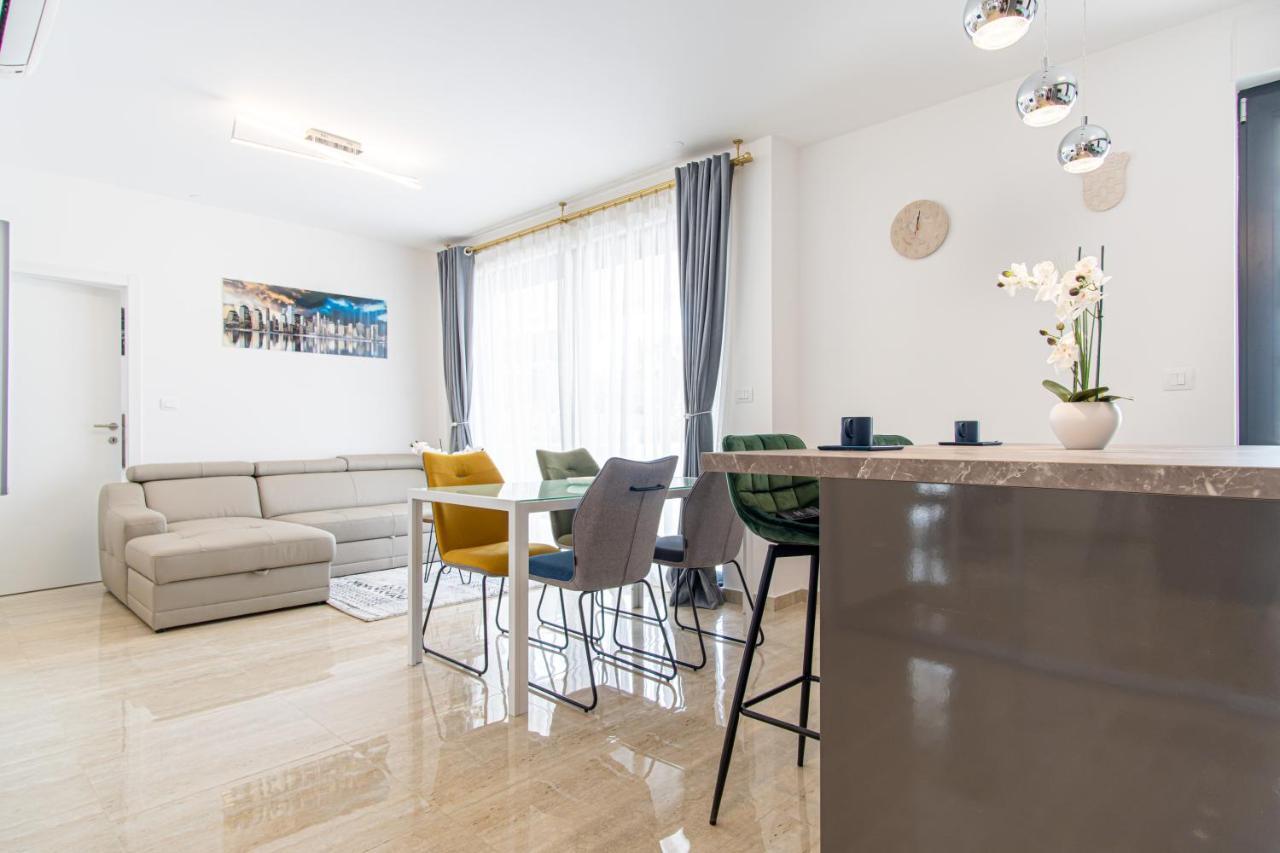 Ledeno More Luxury Apartments سبليت المظهر الخارجي الصورة