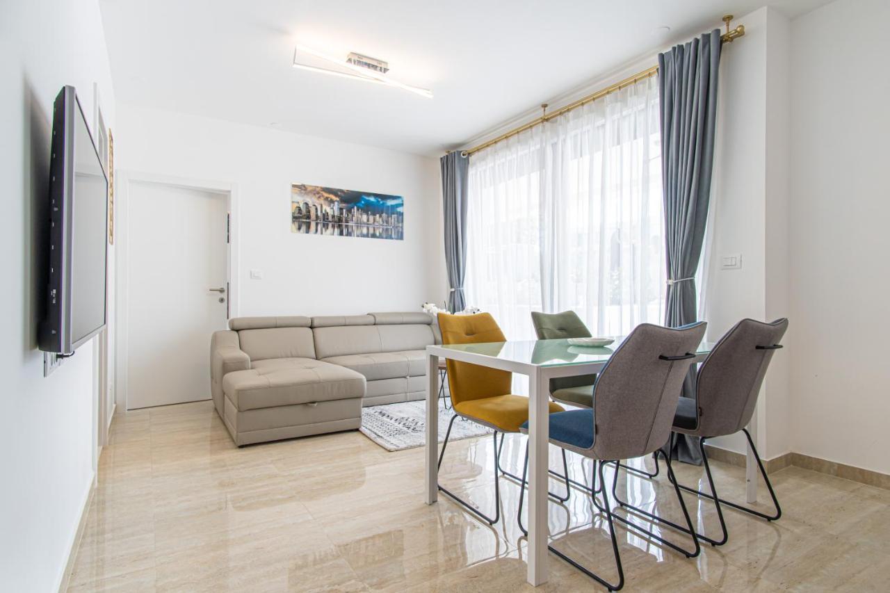 Ledeno More Luxury Apartments سبليت المظهر الخارجي الصورة